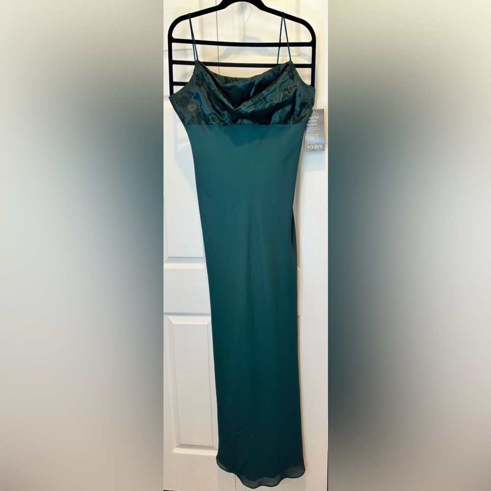 Night Way Collections Green Evening Gown